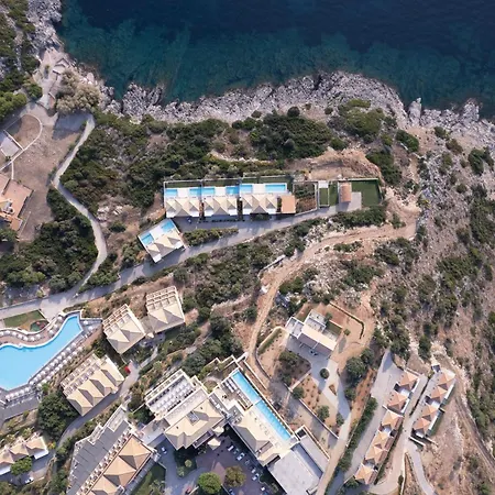 Rezort Apostolata Island & 4*