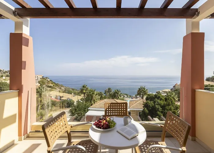 Louis Apostolata Island Ośrodek wypoczynkowy Eleios-Pronnoi