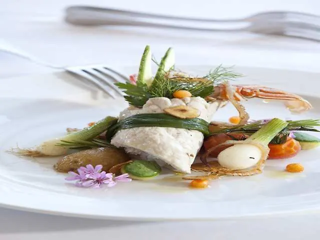 Louis Apostolata Island 5*