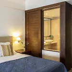 Apostolata Island & Semesteranläggning (resort) Eleios-Pronnoi
