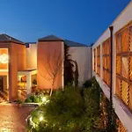 Apostolata Island & 4* Eleios-Pronnoi