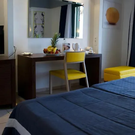 אתר נופש Apostolata Island & 4*