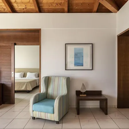 Louis Apostolata Island Resort Eleios-Pronnoi