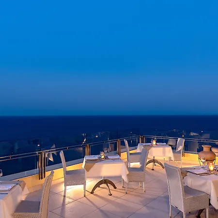 Resort Louis Apostolata Island