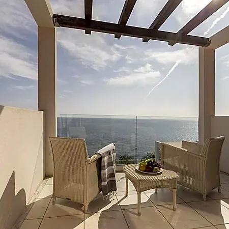 Resort Apostolata Island & 4*