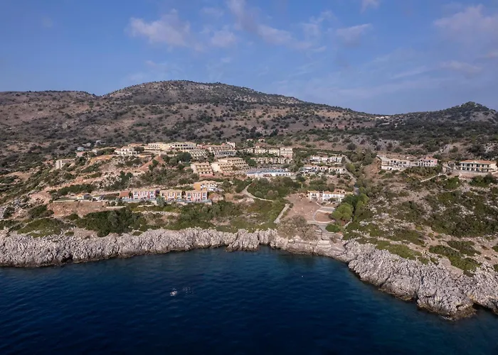 Louis Apostolata Island