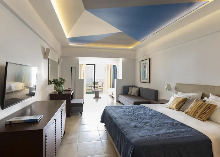 Louis Apostolata Island