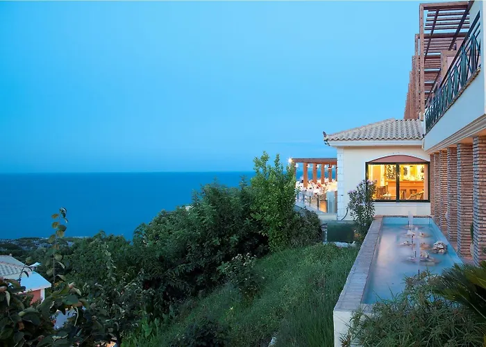 Louis Apostolata Island Station touristique 4*