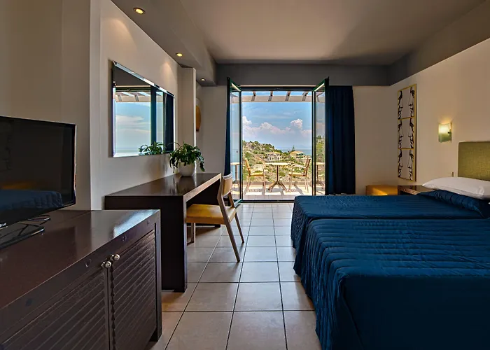 Station touristique Louis Apostolata Island Eleios-Pronnoi