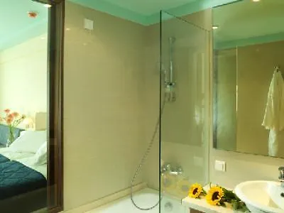 Üdülőközpont Louis Apostolata Island 5*