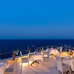 Resort Apostolata Island &