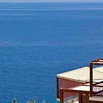 Resort Apostolata Island & 4*