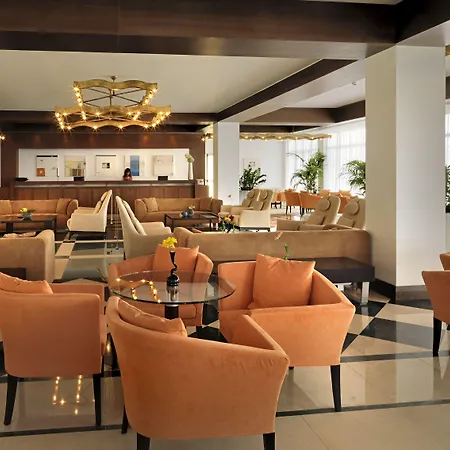 Louis Apostolata Island Üdülőközpont