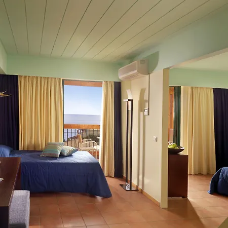 Üdülőközpont Louis Apostolata Island Eleios-Pronnoi