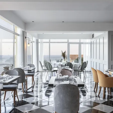 Louis Apostolata Island Üdülőközpont 5*